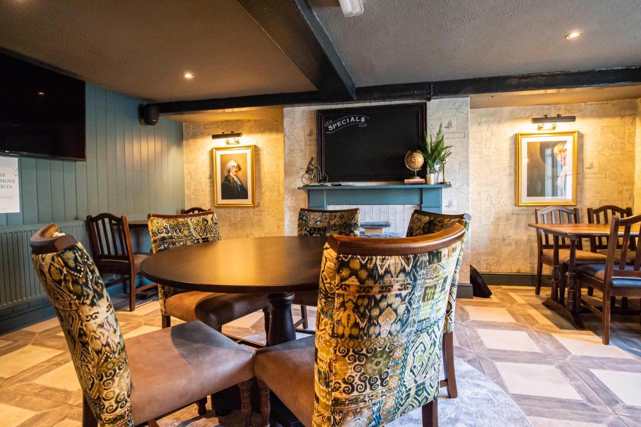Kings Arms Hotel Stansted Mountfitchet Exteriör bild