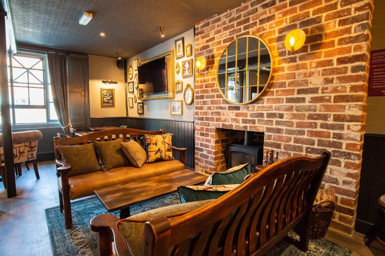 Kings Arms Hotel Stansted Mountfitchet Exteriör bild