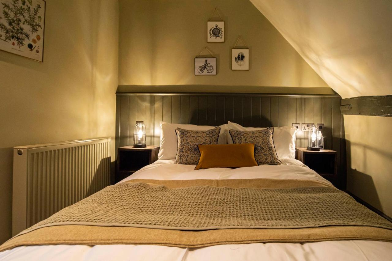 Kings Arms Hotel Stansted Mountfitchet Exteriör bild